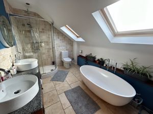 Photo 31- click for photo gallery